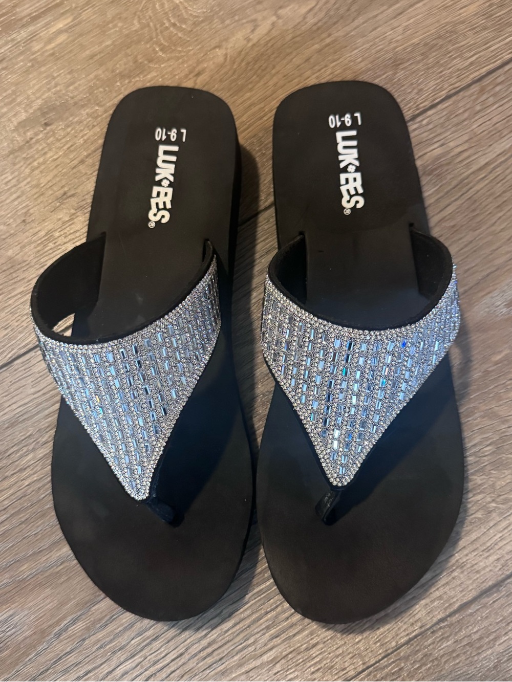 Luk*ees Muk Luks Flip Flops Sandals Size Large 9 - 10 Beaded Sparkle Lukees